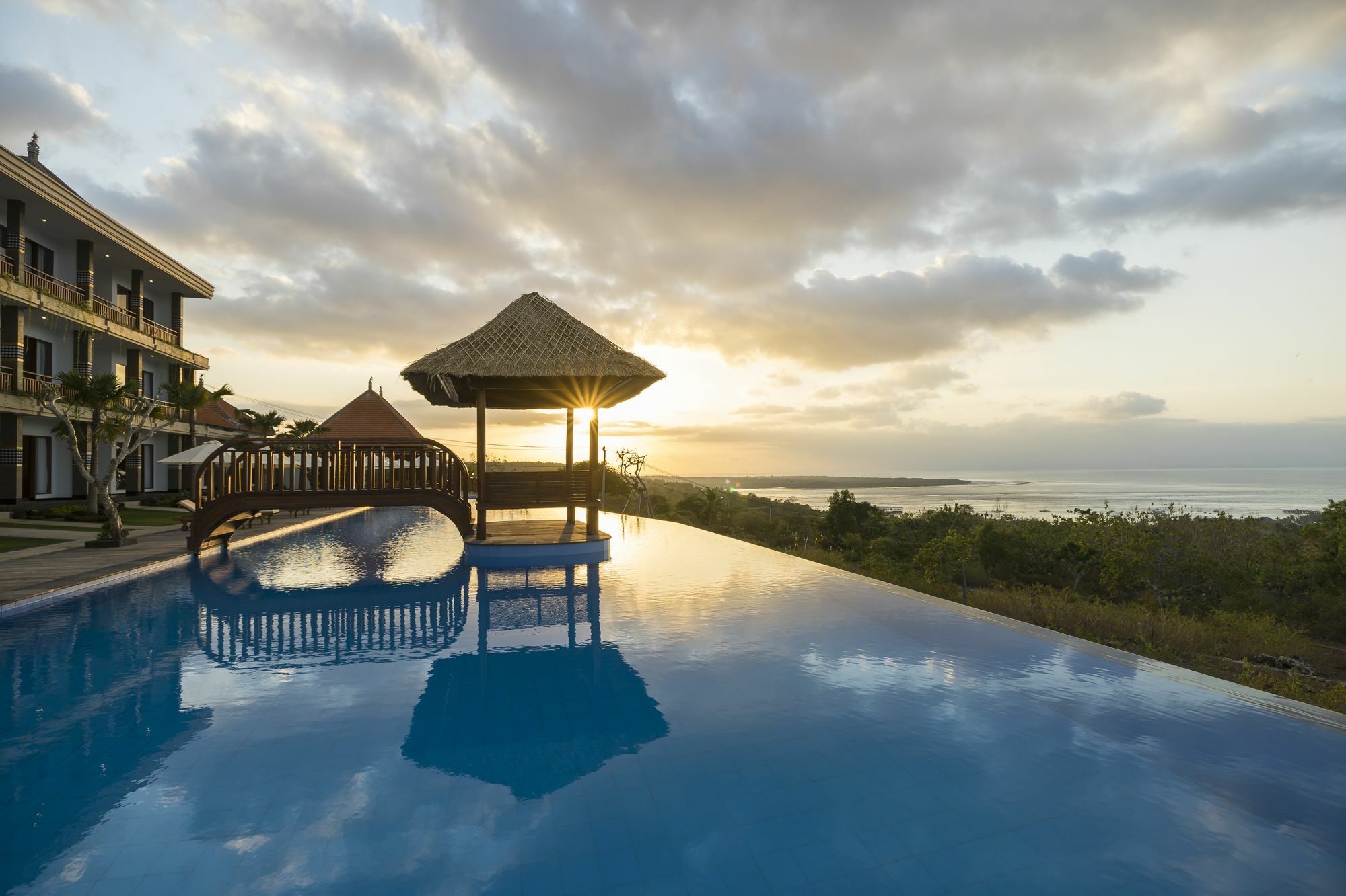 Semabu Hills Hotel Nusa Penida Toyapakeh Экстерьер фото